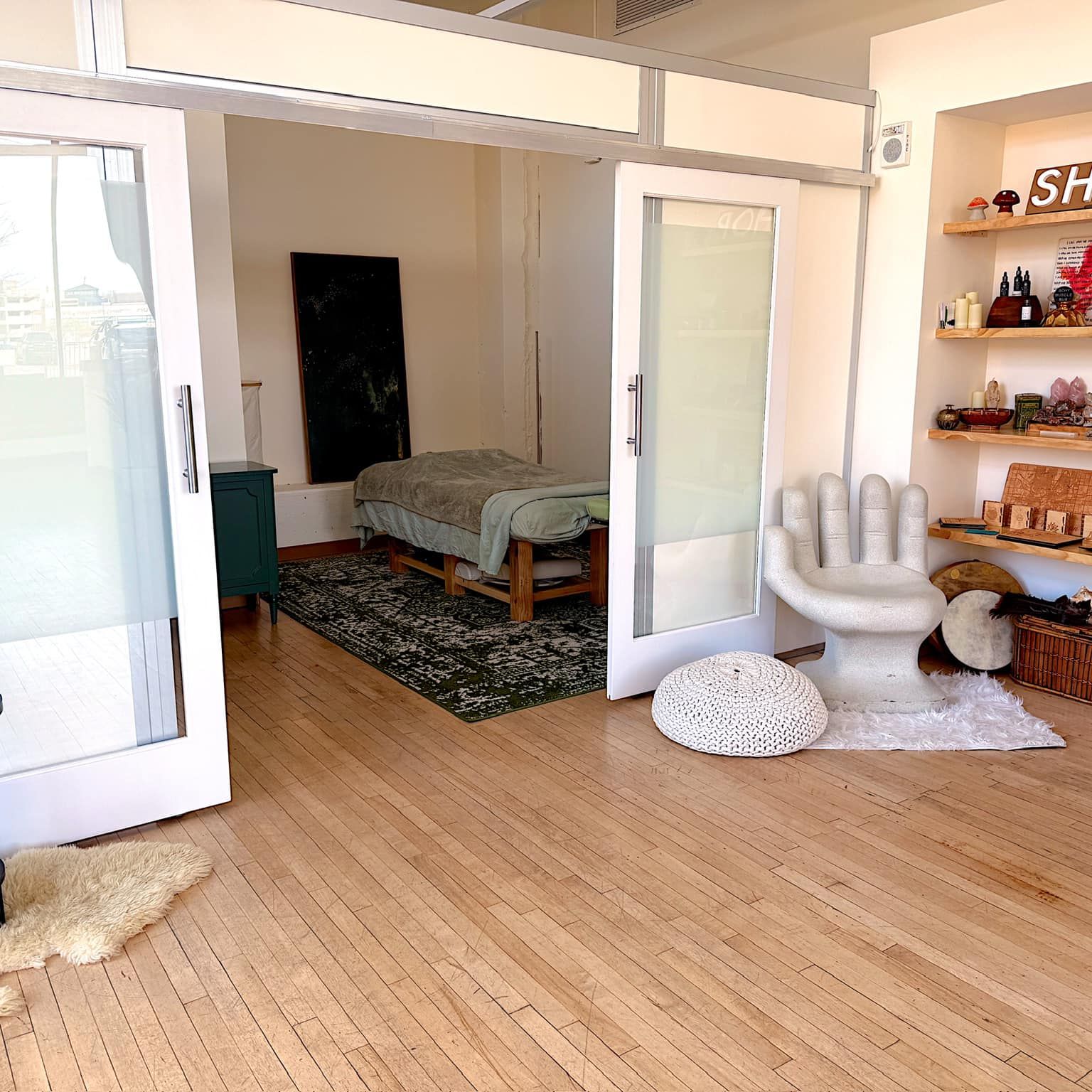 81Ohm Massage & Co. — photo