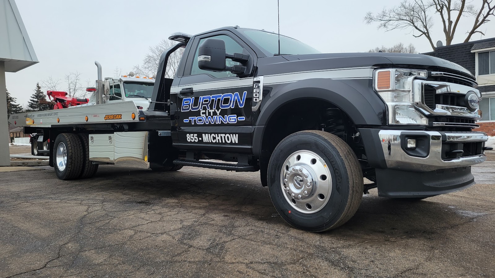 Burton City Towing in Flint