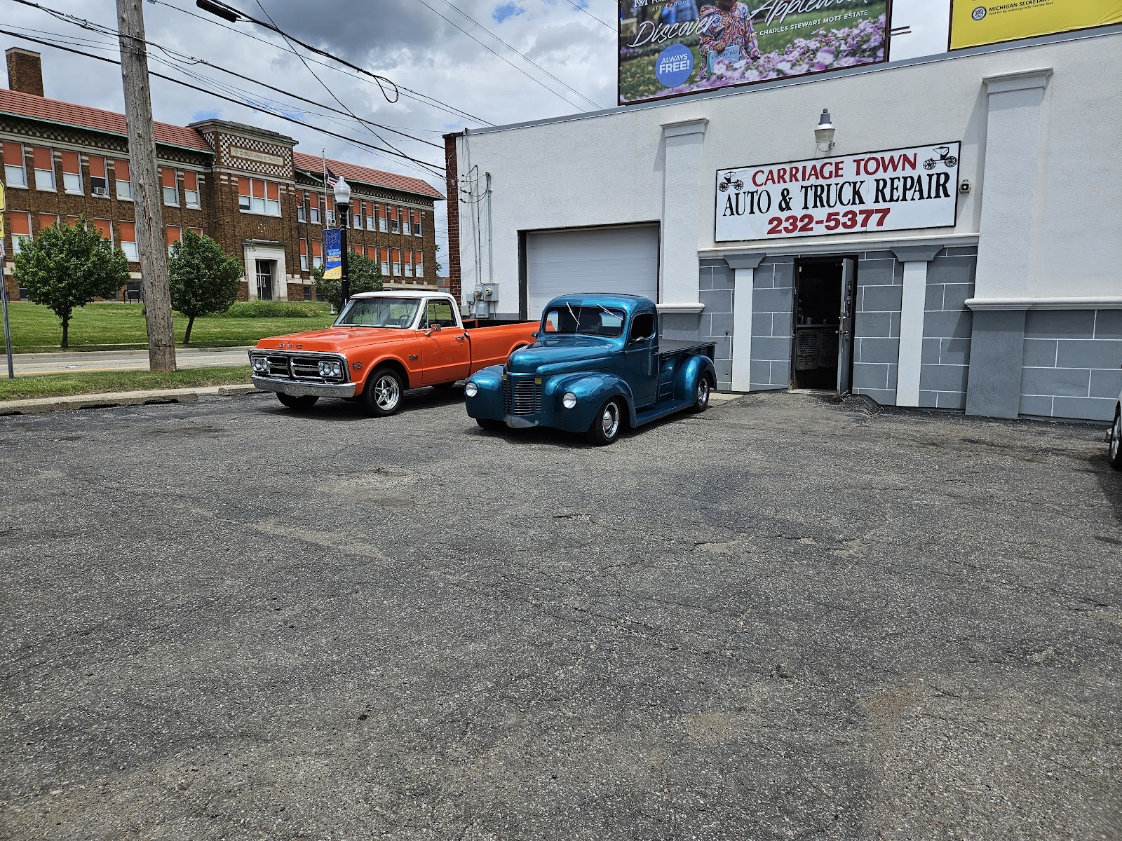Carriage Town Auto & Truck Rpr in Flint