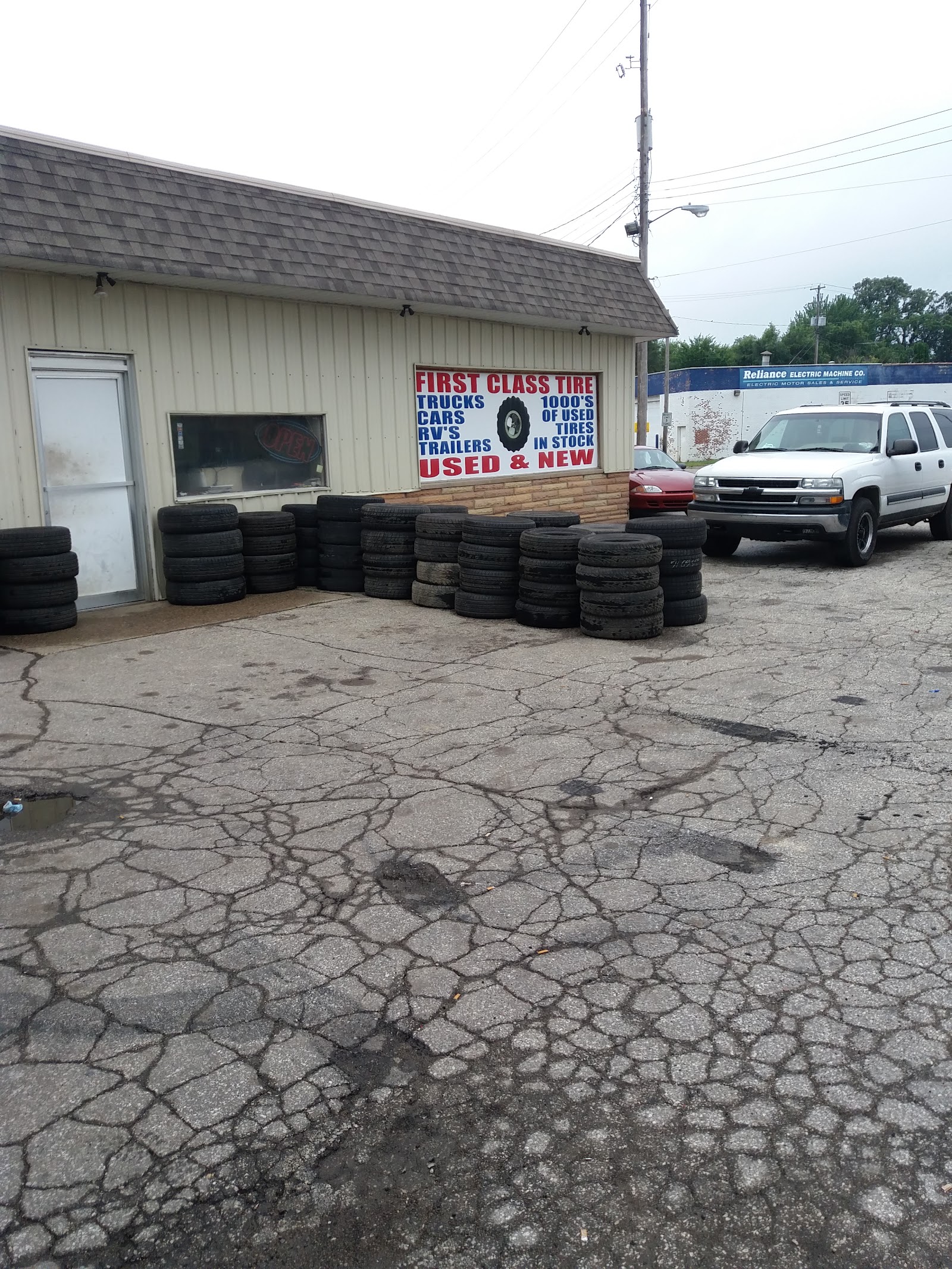 First Class Tire in Flint