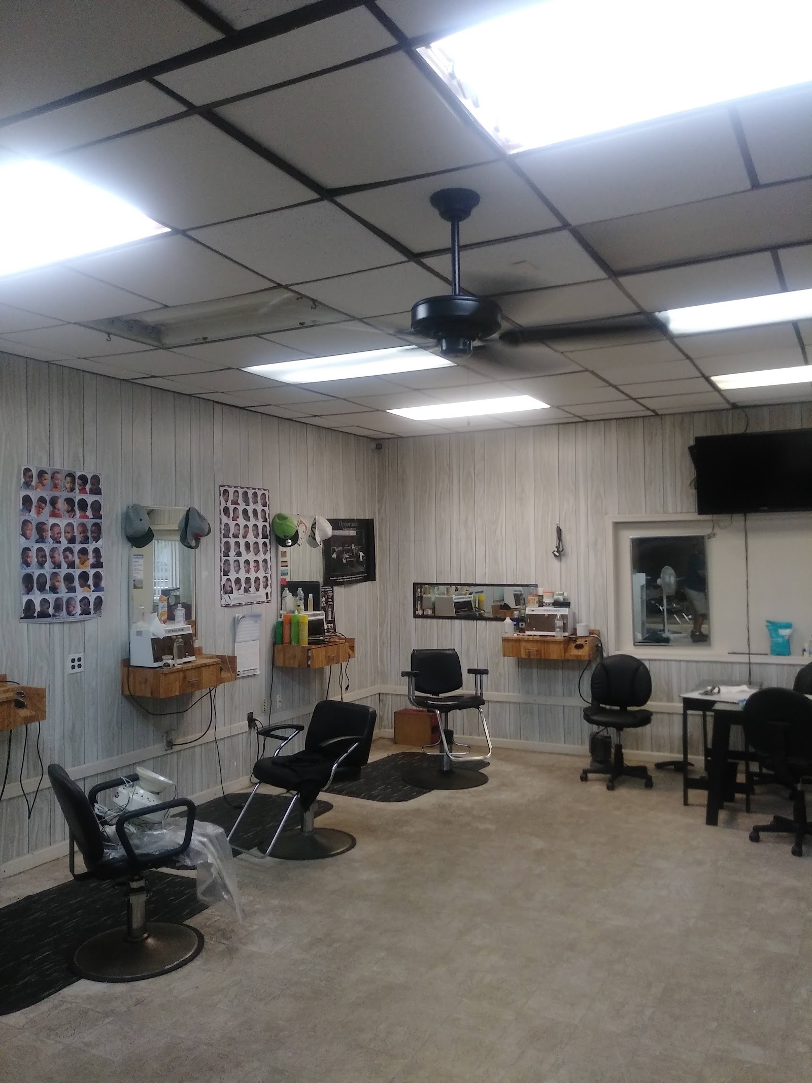 Kevin's Barber Shop in Flint