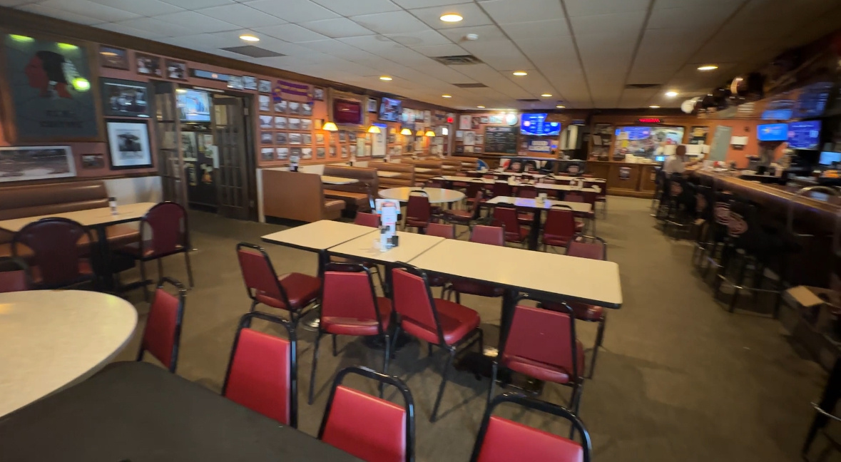 Luigi's Restaurant in Flint