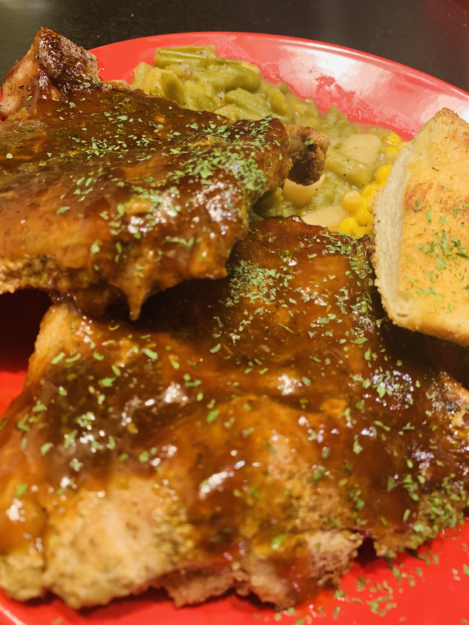 Sports Coupe Lounge in Flint